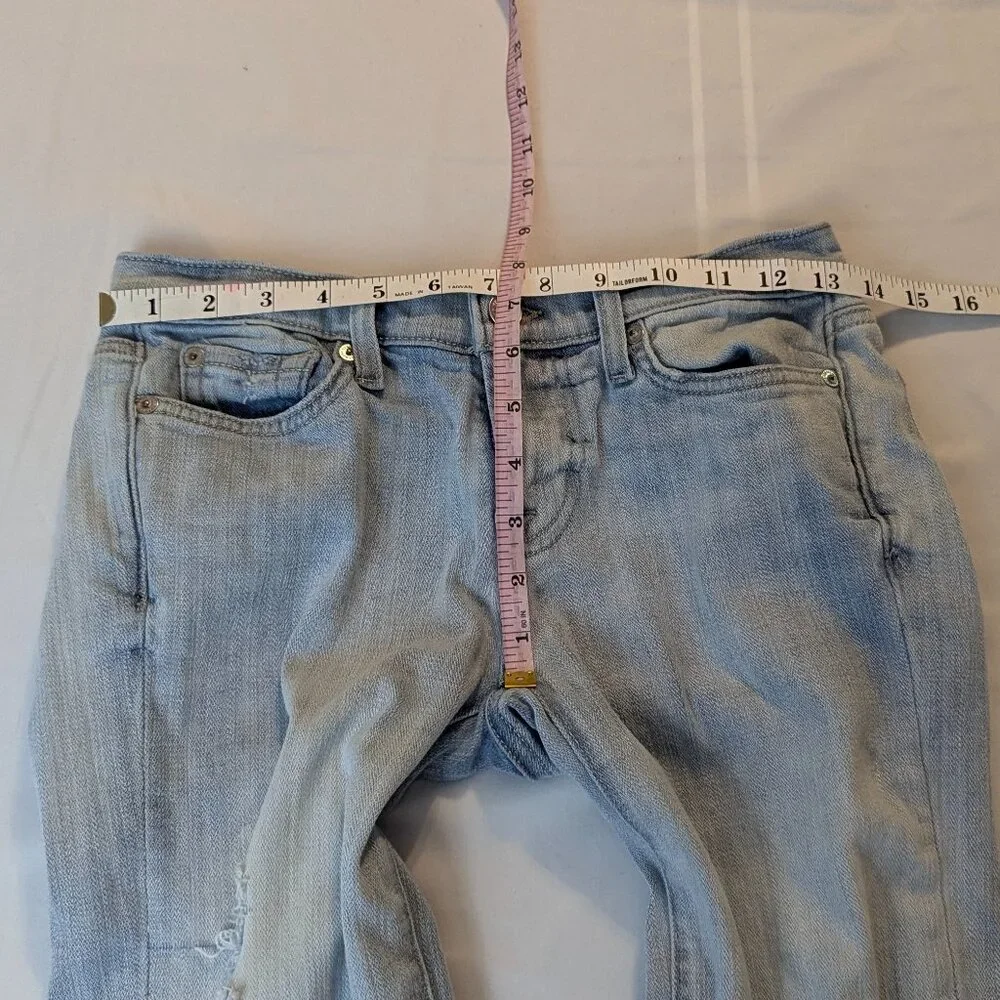 7 For All Mankind Original Bootcut Light Wash Size 26 *Stain? - Picture 12 of 16